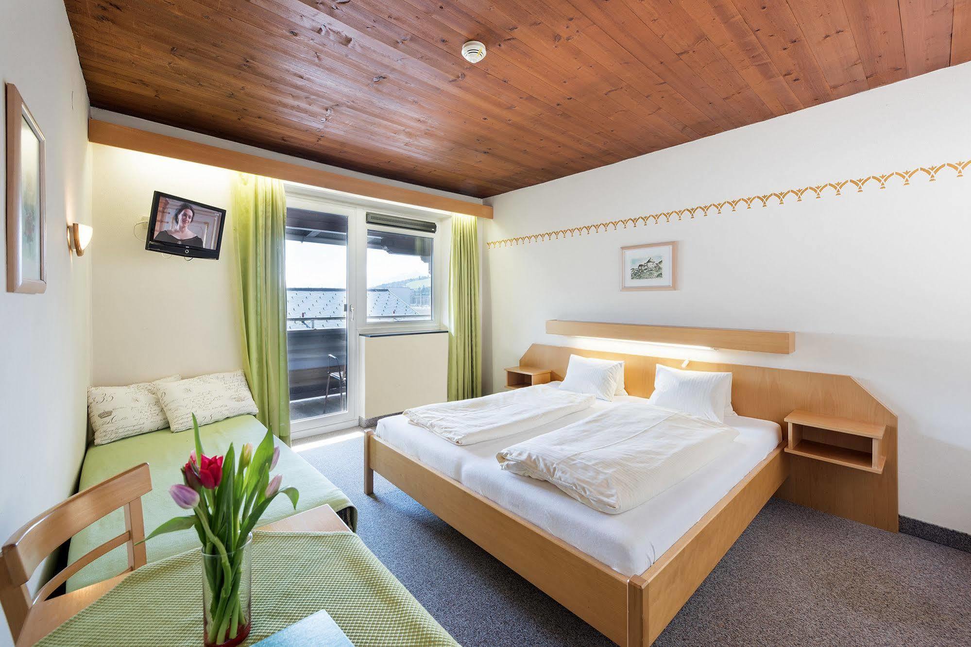 Hotel Linde Wörgl Exteriér fotografie